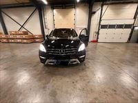 Gebraucht Mercedes ML350 258 PS (189 kW) 2013 Schwarz SUV