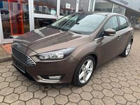 Gebraucht Ford Focus Titanium 125 PS (91 kW) 2017 Braun Limousine