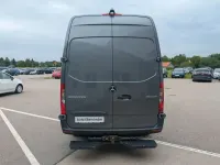 Gebraucht Mercedes Sprinter 163 PS (119 kW) 2020 Selenitgrau Van