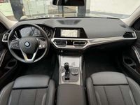 gebraucht BMW 318 i Touring Sport Line Aut. PA LC+ WLAN Kamera