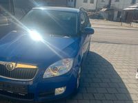 Używany Skoda Fabia 85 KM (62 kW) 2009 Niebieski Hatchback