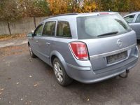 Gebraucht Opel Astra Edition 116 PS (85 kW) 2009 Silber Kombi