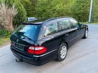 Gebraucht Mercedes E280 Elegance 177 PS (130 kW) 2005 Schwarz Kombi