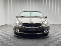 Gebraucht Kia Ceed Spirit 135 PS (99 kW) 2015 Kleinwagen