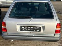 Gebraucht Mercedes 280 1995 Brillantsilber Kombi