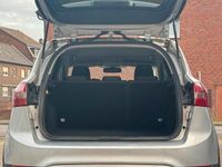 Usata Ford Kuga 140 CV (102 kW) 2011 Argento SUV