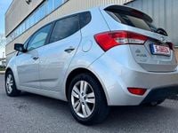 Gebraucht Hyundai ix20 116 PS (85 kW) 2016 Silber Kleinwagen