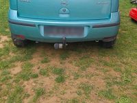 Second-hand Opel Corsa 75 CP (55 kW) 2003 Verde Hatchback