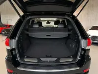 Gebraucht Jeep Grand Cherokee Summit 250 PS (183 kW) 2019 Diamond black SUV