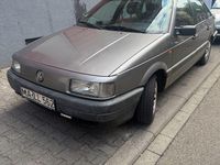 Gebraucht VW Passat 90 PS (66 kW) 1992 Grau Limousine