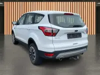 Gebraucht Ford Kuga Trend 120 PS (88 kW) 2019 Frostweiã SUV