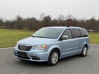 Gebraucht Chrysler Town & Country Limited 286 PS (210 kW) 2013 Blau Van / Kleinbus