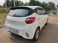 Gebraucht Hyundai i10 Select 63 PS (46 kW) 2025 Weiss Kleinwagen
