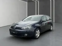 Gebraucht VW Golf VI Team 105 PS (77 kW) 2010 Blau Kleinwagen