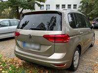gebraucht VW Touran 1.6 TDI SCR DSG Comfortline 7 Sitzer
