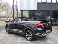Gebraucht VW T-Roc Cabriolet 150 PS (110 kW) 2024 Schwarz Cabrio