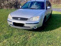 Gebraucht Ford Mondeo 145 PS (106 kW) 2002 Silber Kombi
