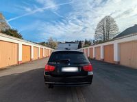 Second-hand BMW 325 218 CP (160 kW) 2011 Negru Break