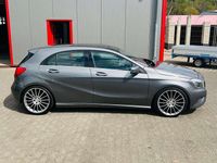 Gebraucht Mercedes A180 122 PS (89 kW) 2013 Grau Kleinwagen