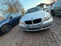 Gebraucht BMW 320 Basis 150 PS (110 kW) 2007 Silber Limousine