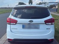Gebraucht Kia Carens 141 PS (103 kW) 2016 Weiß Van / Kleinbus