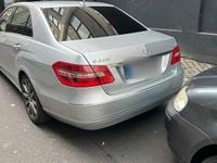 Gebraucht Mercedes E220 170 PS (125 kW) 2009 Silber Limousine