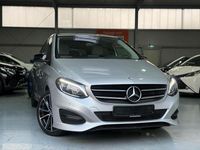 Gebraucht Mercedes B200 Night 156 PS (114 kW) 2015 Silber Van / Kleinbus