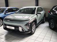 Gebraucht Hyundai Kona Select 139 PS (102 kW) 2025 Gruen SUV