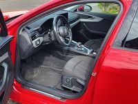 Gebraucht Audi A4 Design 163 PS (119 kW) 2020 Rot Kombi