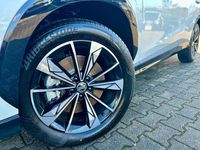 Neu MG HS Luxury 224 PS (164 kW) 2026 Weiß SUV