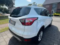 Gebraucht Ford Kuga Titanium 150 PS (110 kW) 2018 Weiß SUV