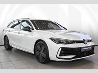 Gebraucht VW Passat R-line 150 PS (110 kW) 2024 Weiß Kombi