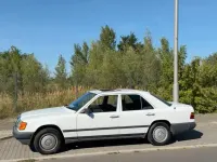 Gebraucht Mercedes 230 122 PS (89 kW) 1989 Weiß Limousine
