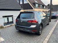 Gebraucht VW Golf VII Join 116 PS (85 kW) 2018 Grau Limousine