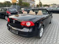 Gebraucht VW Eos 122 PS (89 kW) 2008 Schwarz Cabrio