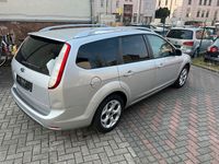 Gebraucht Ford Focus 101 PS (74 kW) 2010 Silber Kombi