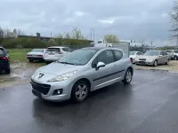 Gebraucht Peugeot 207 Urban Move 95 PS (69 kW) 2011 Silber Limousine