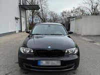 Gebraucht BMW 116 122 PS (89 kW) 2008 Schwarz Kleinwagen