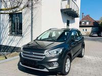 Gebraucht Ford Kuga Cool & Connect 150 PS (110 kW) 2019 Grau SUV