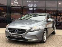 Gebraucht Volvo V40 You! 122 PS (89 kW) 2015 Grau Limousine