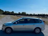 Gebraucht Ford Focus Style 116 PS (85 kW) 2009 Silber Limousine