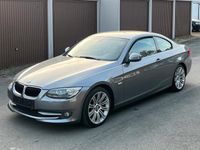 Gebraucht BMW 320 Comfort Edition 170 PS (125 kW) 2011 Spacegrau metallic Coupé