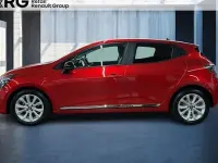 Używany Renault Clio V Evolution 101 KM (74 kW) 2023 Czerwony Sedan/Limuzyna