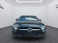 Gebraucht Mercedes A200 163 PS (119 kW) 2018 Kosmosschwarz Limousine