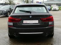 gebraucht BMW 520 5er Reihe d Touring Luxury Line Aut. 2-Zonen-Klima Navi Sitzheizung