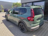 Neu Dacia Jogger Extreme 101 PS (74 kW) 2026 Grün Van / Kleinbus