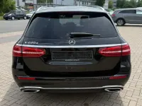 Gebraucht Mercedes E220 Avantgarde 200 PS (147 kW) 2023 Schwarz Limousine