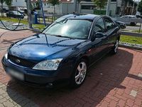 Używany Ford Mondeo 146 KM (107 kW) 2003 Niebieski Sedan/Limuzyna
