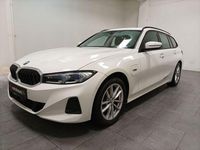 Gebraucht BMW 320e Shadowline 204 PS (150 kW) 2023 Weiß Kombi