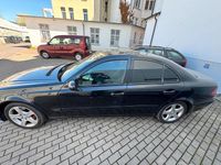 Gebraucht Mercedes E220 150 PS (110 kW) 2003 Schwarz Limousine